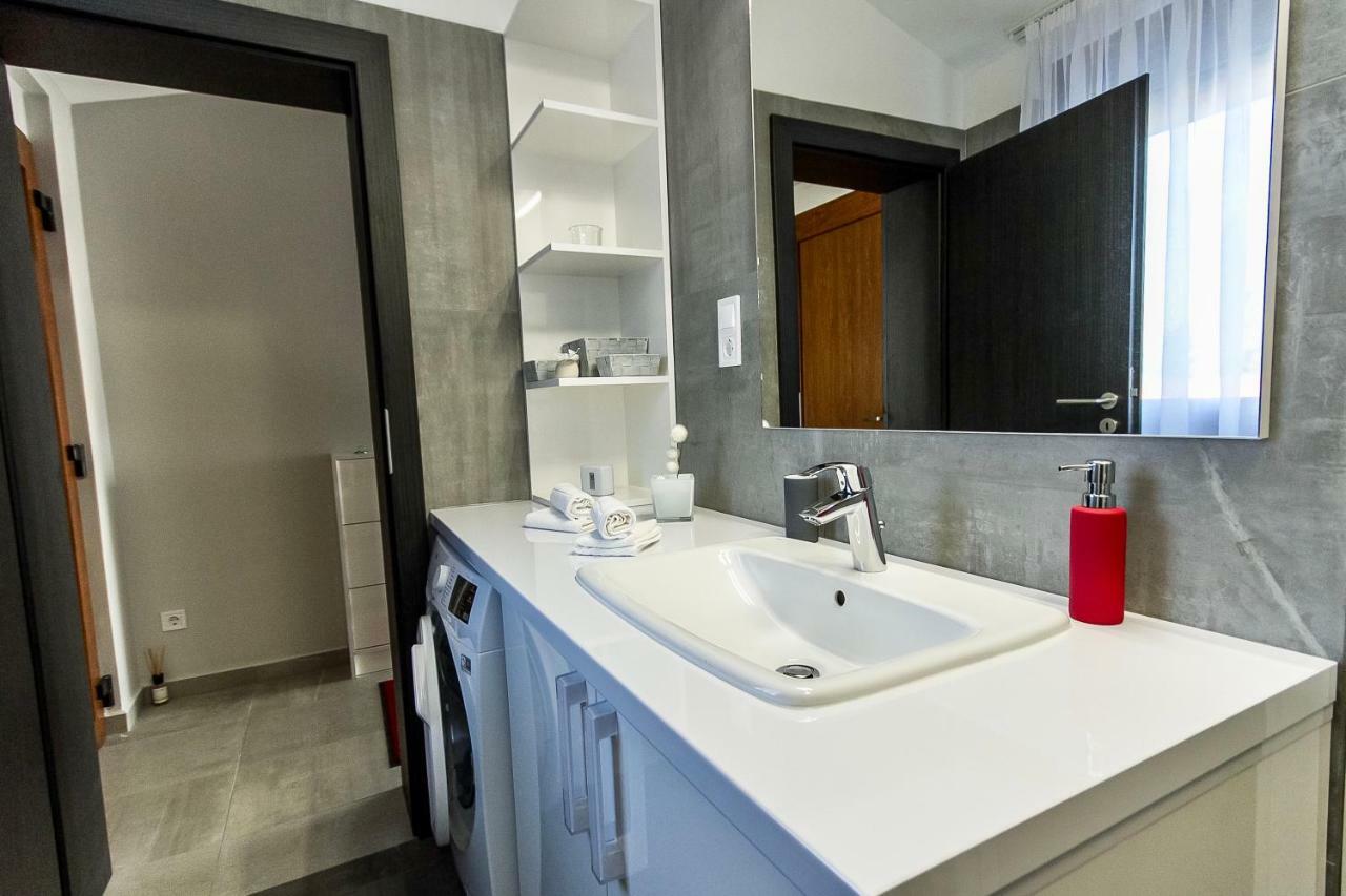 Grey Apartment *